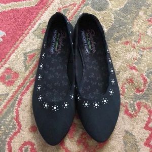 Sketchers memory foam flats
